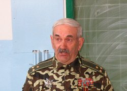 Ліквідатор аварії на Чорнобильській АЕС 1 категорії, ветеран Збройних Сил України, полковник у відставці, Голова ради ветеранів дивізії Микола Максимович Полівода